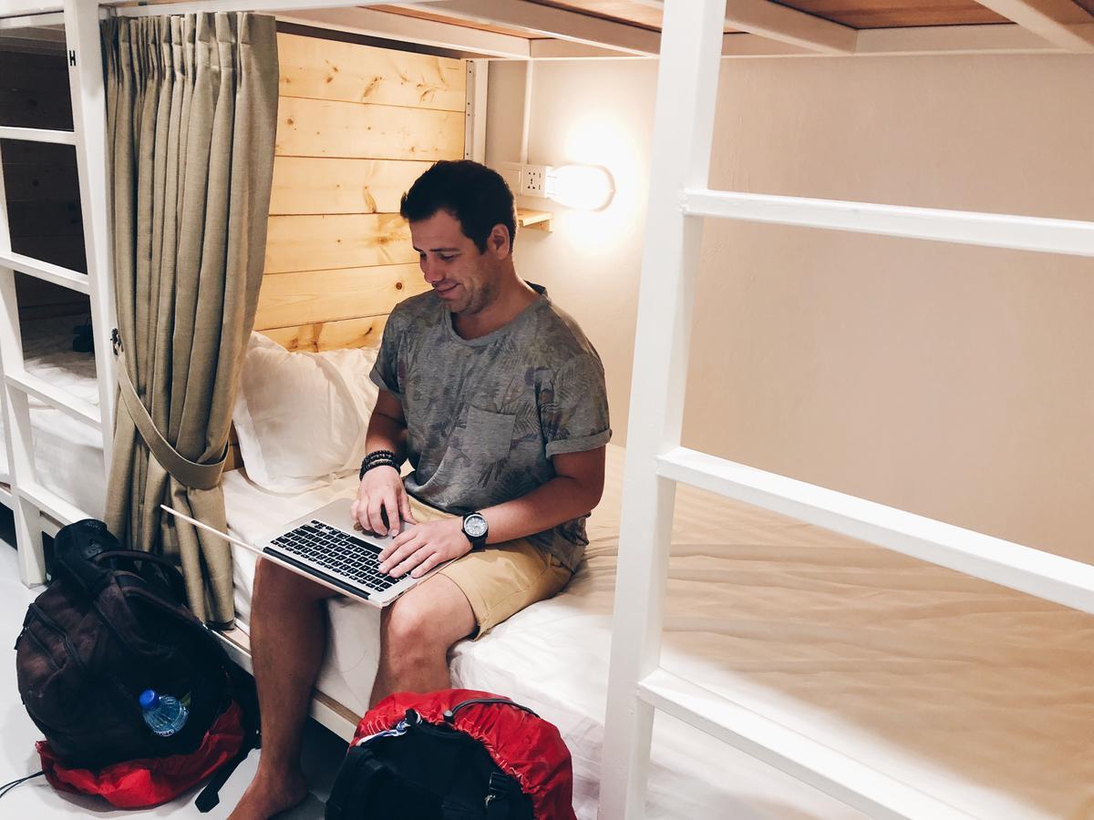 Cozy Hostel Kampong Sembulan ภายนอก รูปภาพ